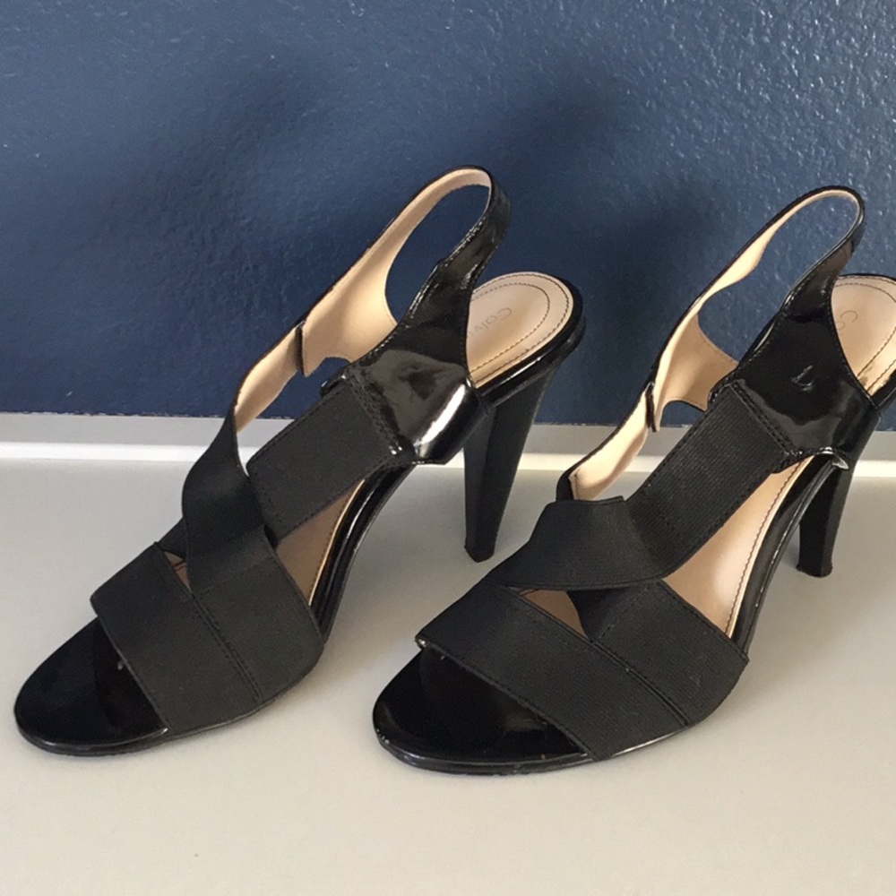 Shoes - Picture 3 of 4